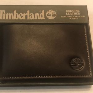 Women’s timberland brown wallet. Genuine leather